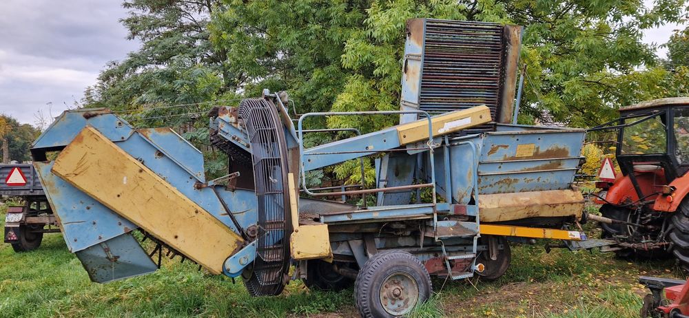 Kombajn ziemniaczany Anna Z-644