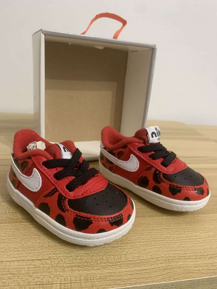 Nike Air Force 1 Crib SE (CB) Biedronka
