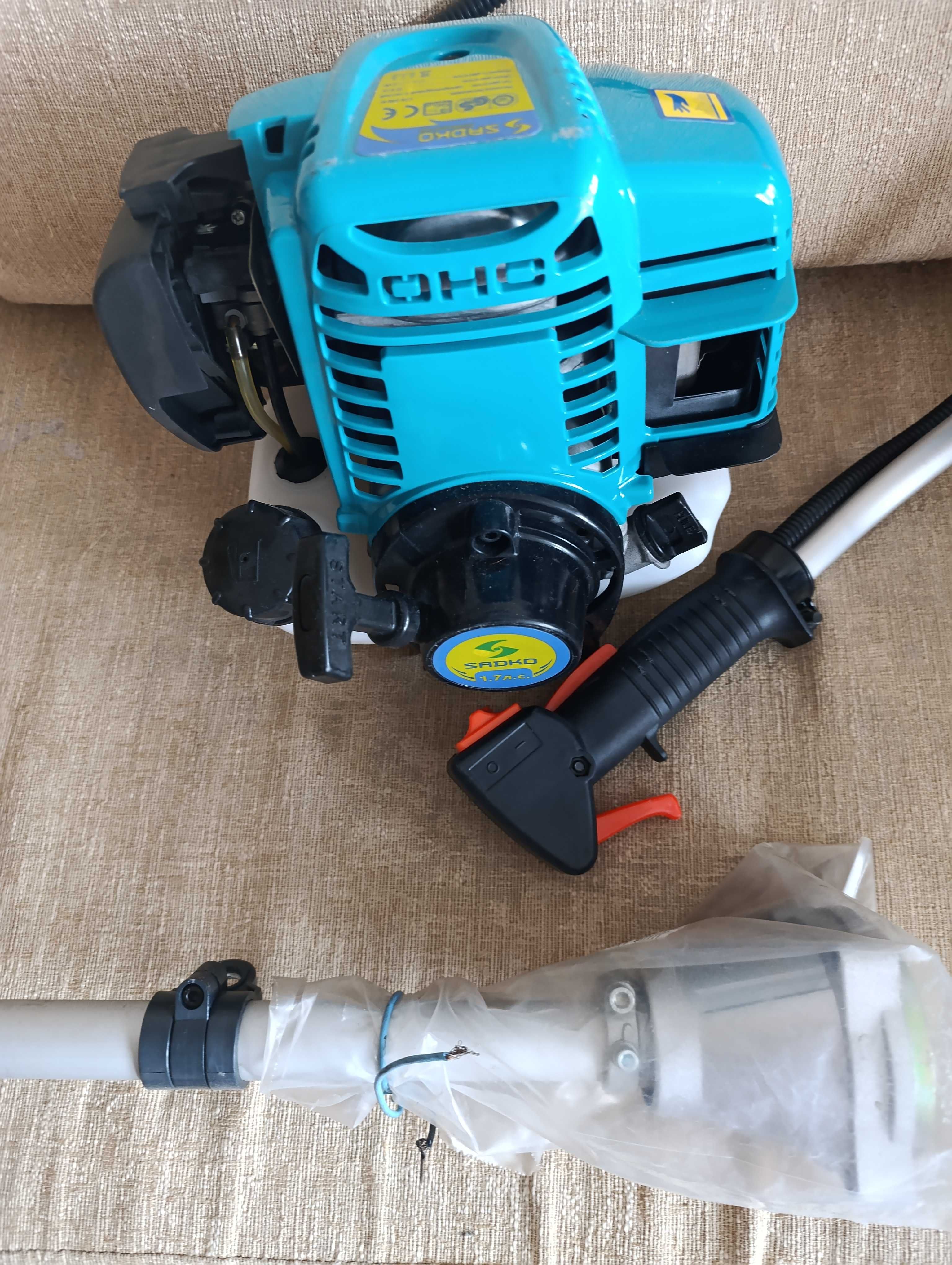 Мотокоса бензинова SADKO GTR-358-4T (1.7 л.с.)  Вес 8,3 кг