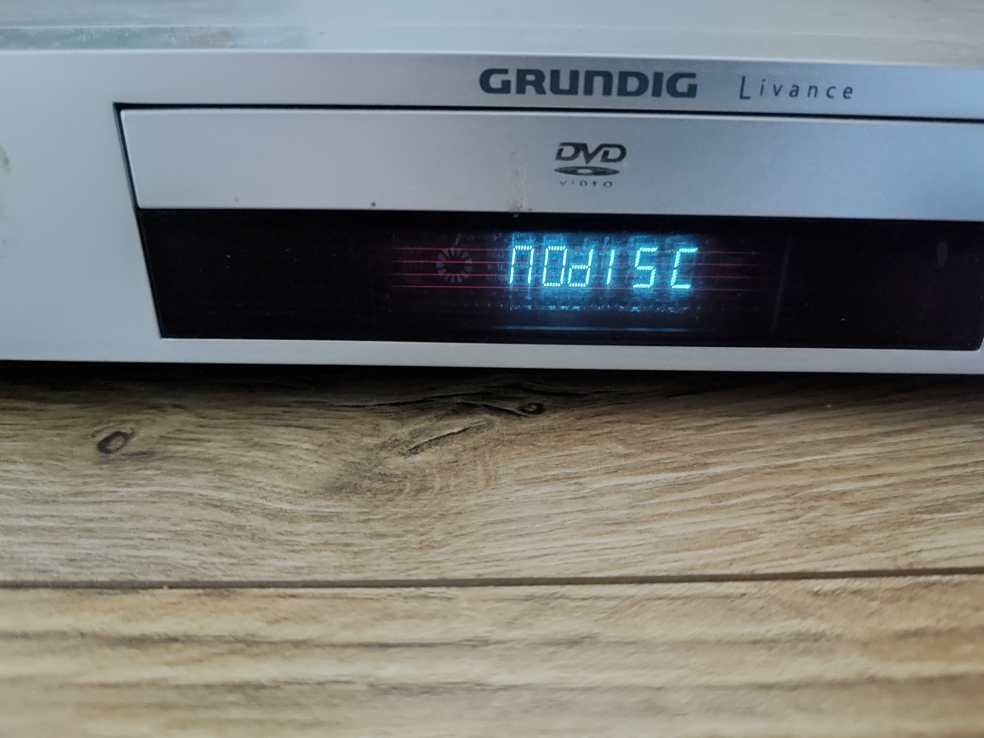 Odtwarzacz DVD CD Grundig GDP 2400