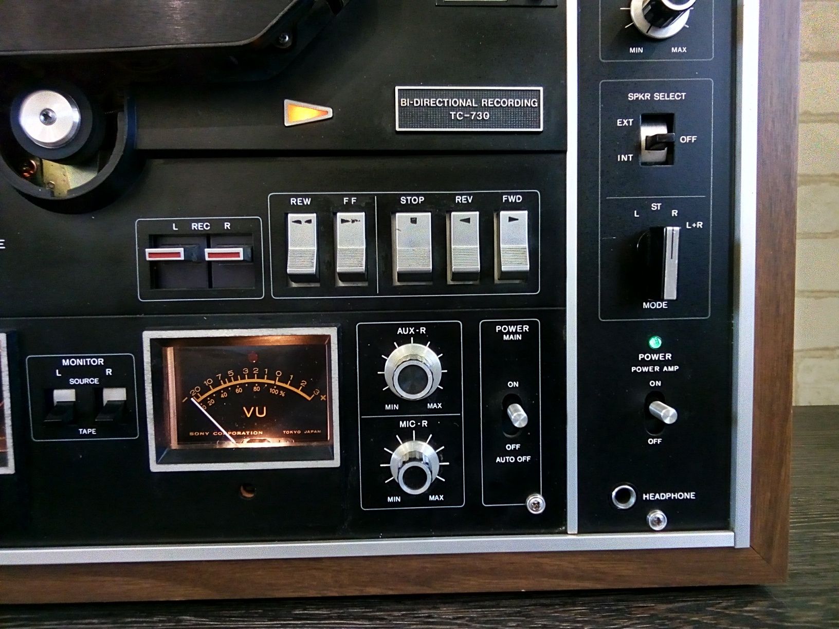 SONY TC-730 Tapecorder 1971-74