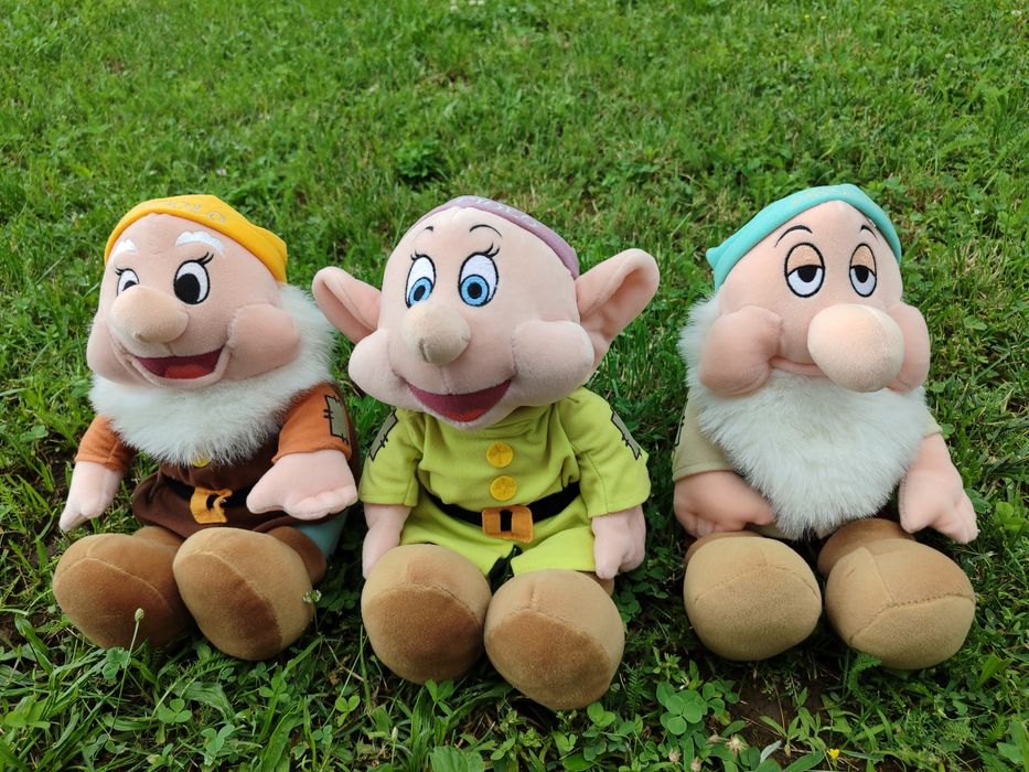 М'які плюшеві іграшки