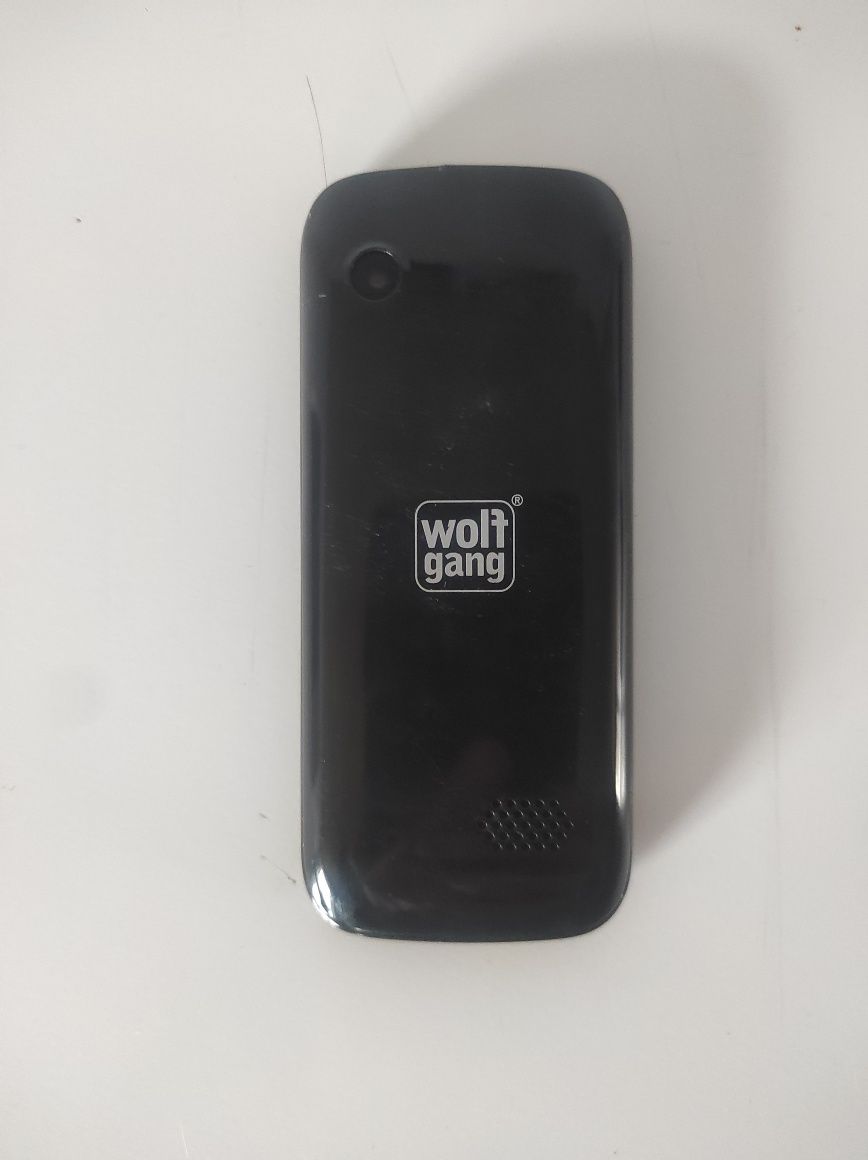 Мобільний телефон wolfgang at-b26d