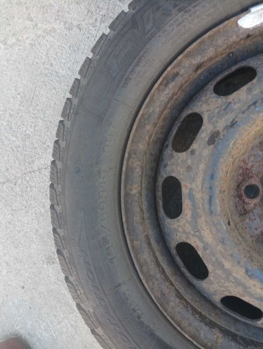 Felgi stalowe z oponami zimowymi Mazda 6 pierwsza generacja