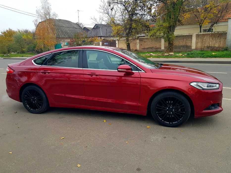 Форд фьюжен  в отличном состоянии