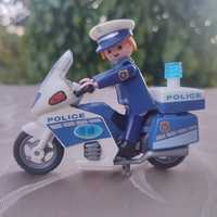 Zabawki, motocykl, policja, śmigłowiec, garaz, pojazdy, playmobil