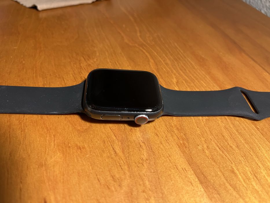 Apple Watch Series 5 44mm GPS