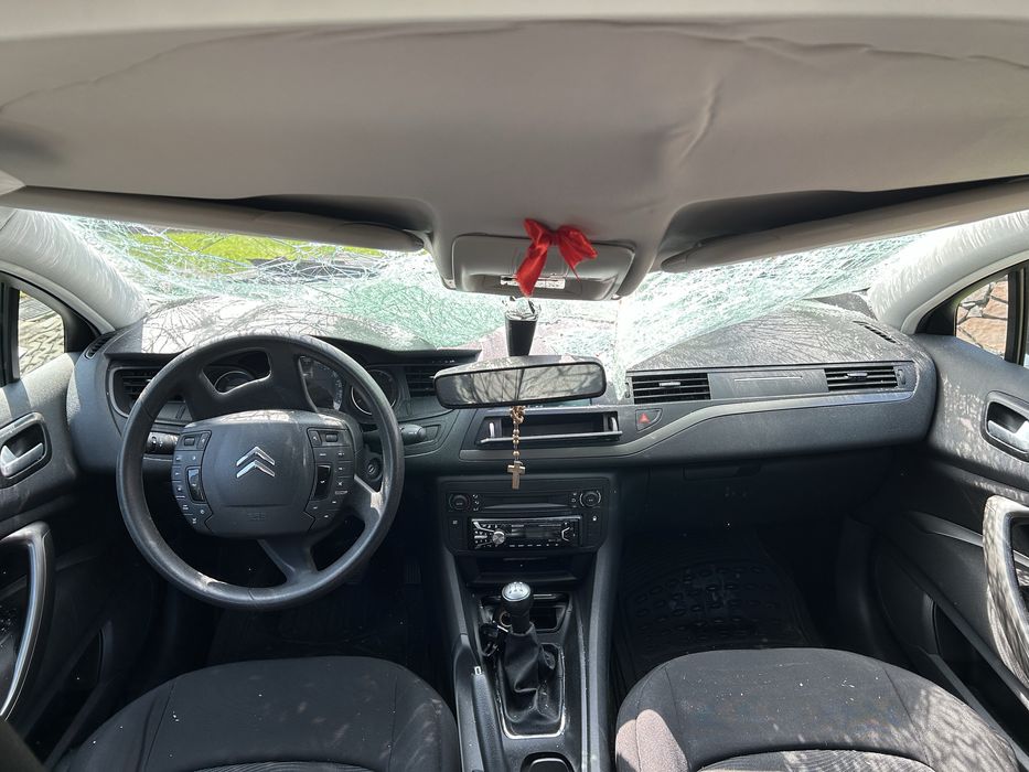 Citroen C5 1.8I 16v 125 KM Benzyna. Mały przebieg