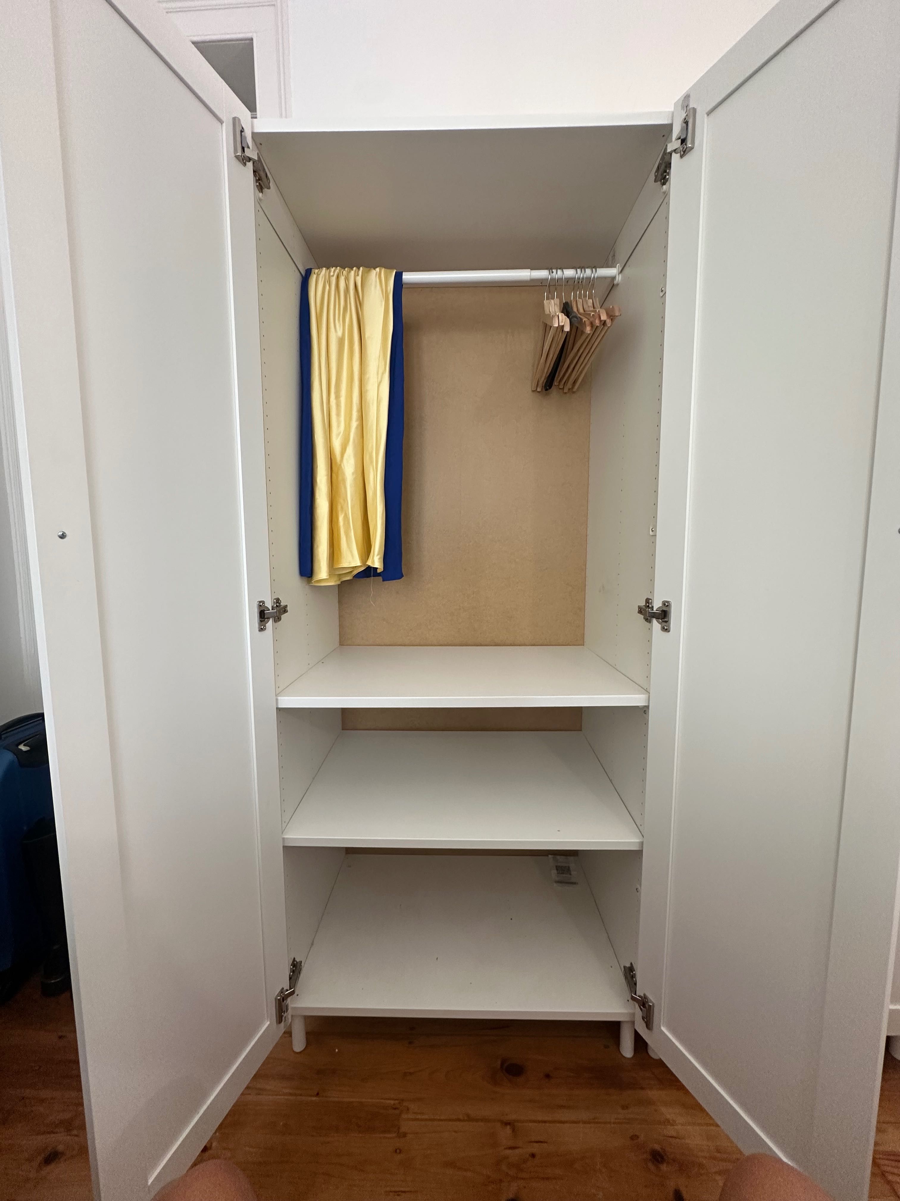 Guarda roupa 3 portas