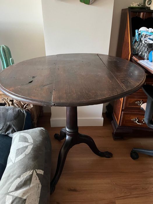 Mesa vintage e estante