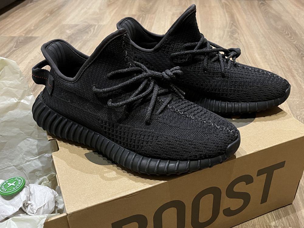 Кроссовки Adidas YEEZY BOOST 350 v2 Black Оригинал (Non Reflective)