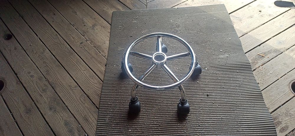 Крестовина к офисному креслу