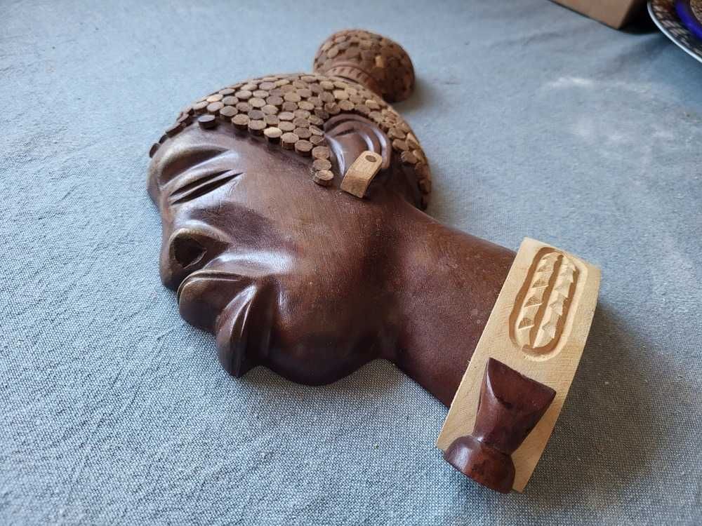 Bustos Africanos