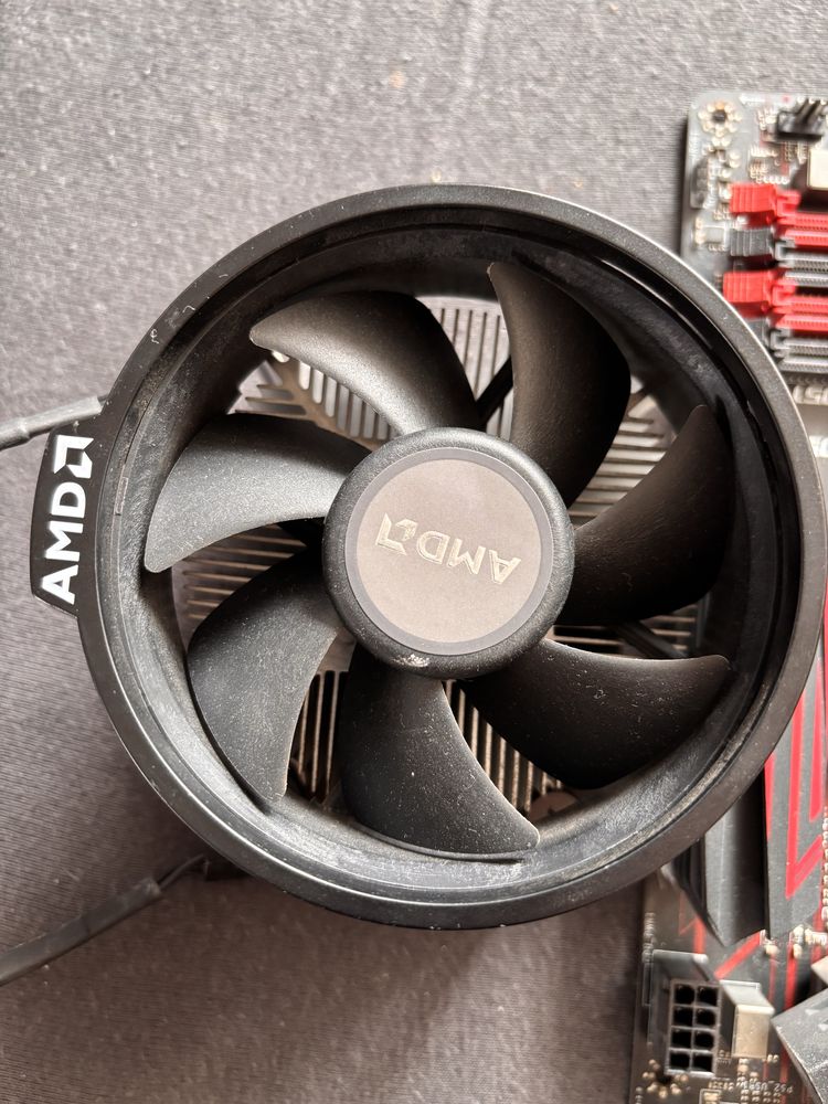 AMD Ryzen 5 2600X BOX – 6 rdzeni, 12 wątków – Stan idealny!