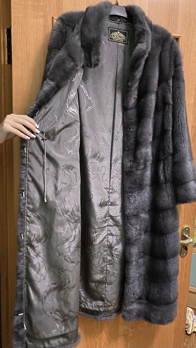 Надзивайна норкова шубка 48 р у фантастичному  кольорі « чорниця «