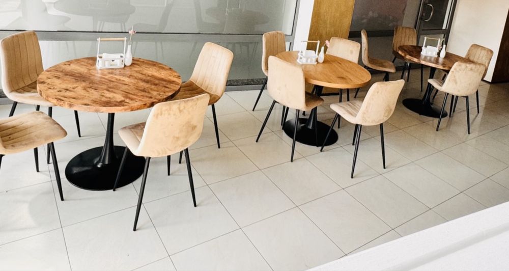 Krzesla i stoly dla gastro