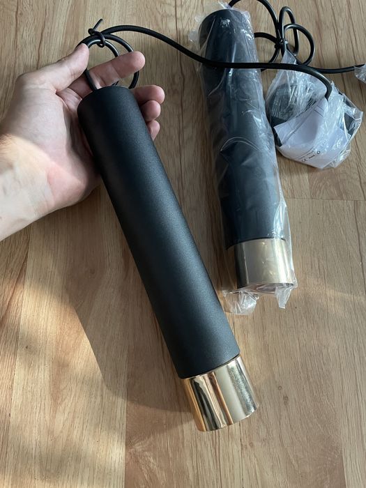 Lampy wiszące nad stolik