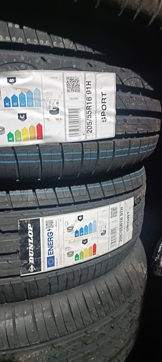Pneus  205/55/16 novos