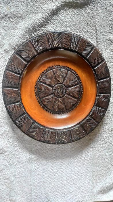 Stary, drewniany, ozdoby talerz.