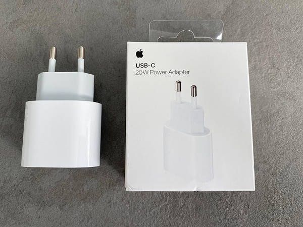 Блок живлення до iphone