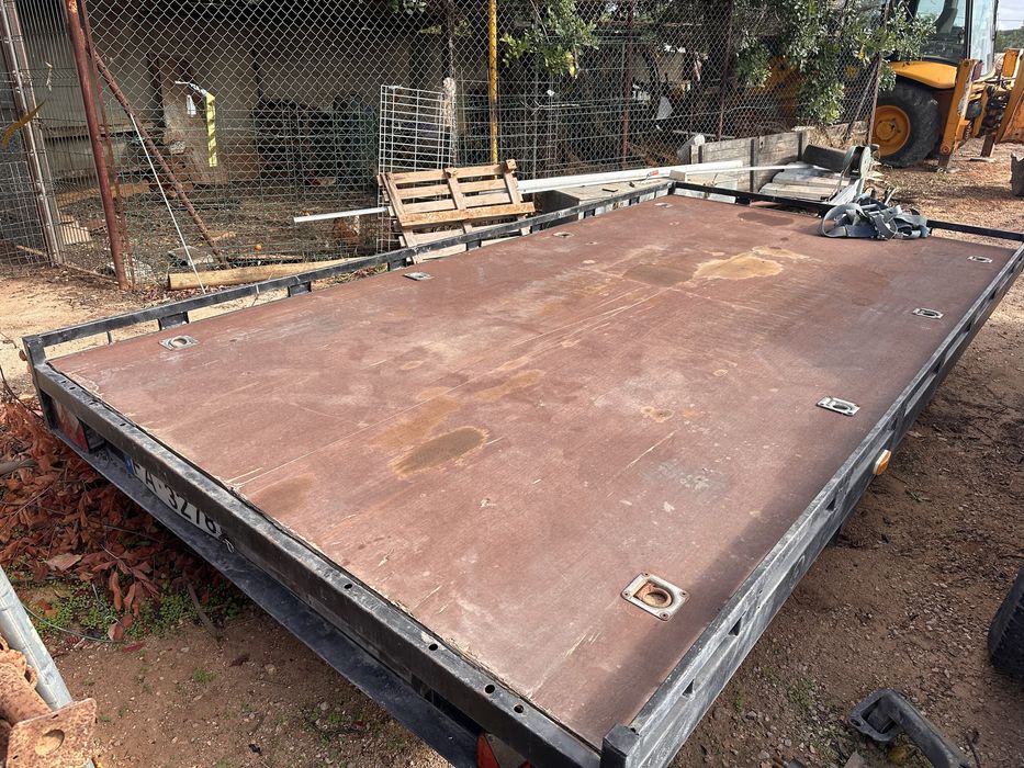 Atrelado carga geral / porta carros