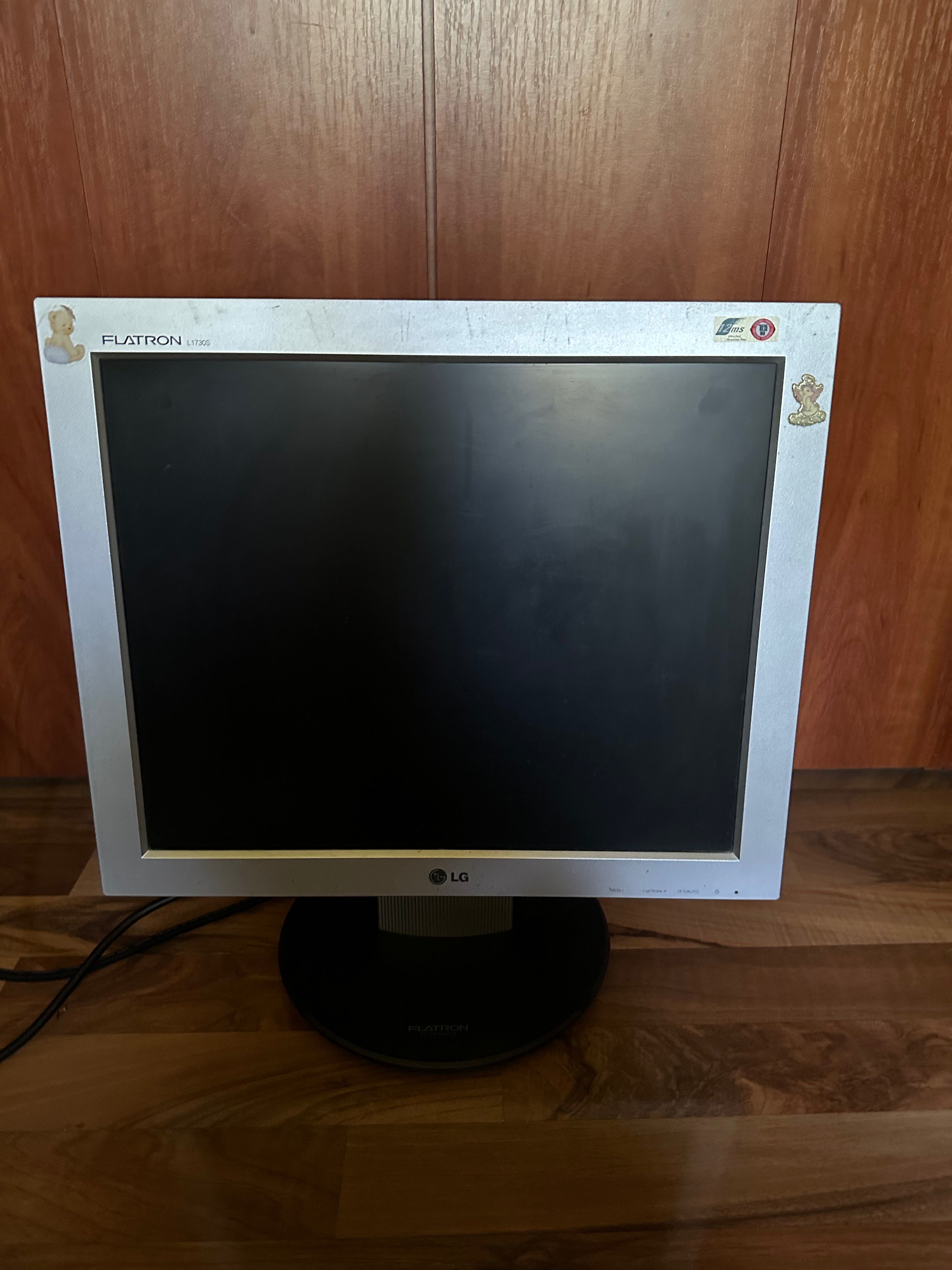 Монітор LG flatron L1730S.
1280x1024 (5:4), VGA (L1752S)