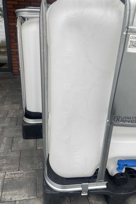 Zbiorniki ibc, paletopojemniki na wodę pitną nowe 1000L, 600L, 300L