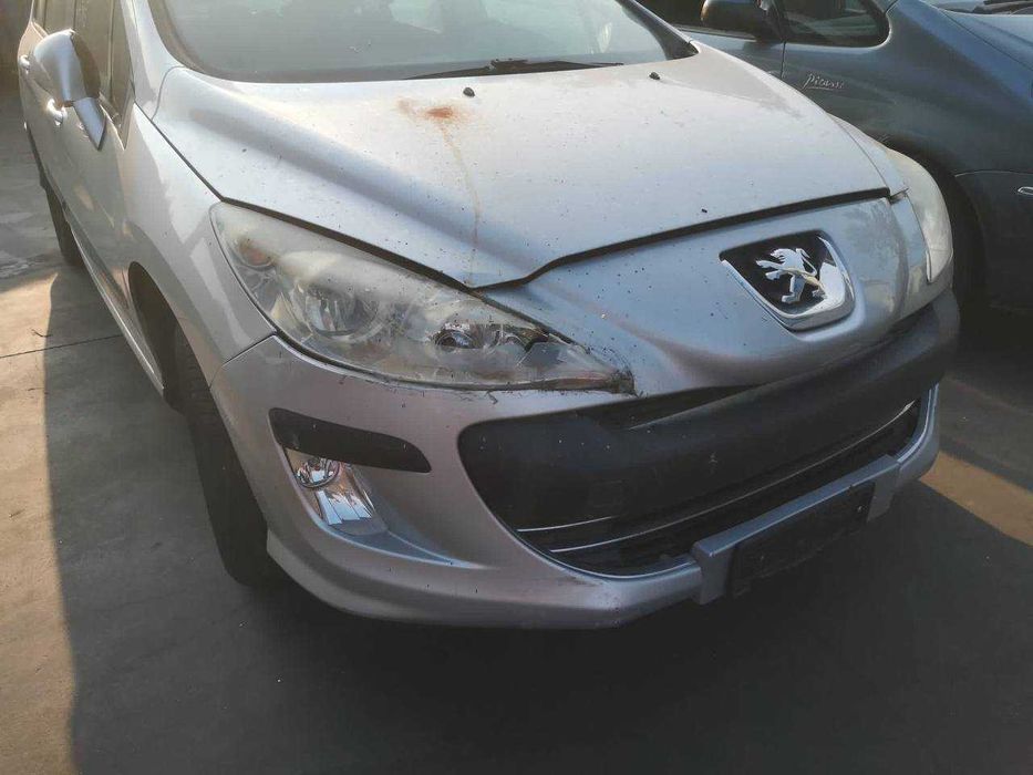 Розборка, передній бампер Peugeot 308 SW 1.6 HDi 9HZ