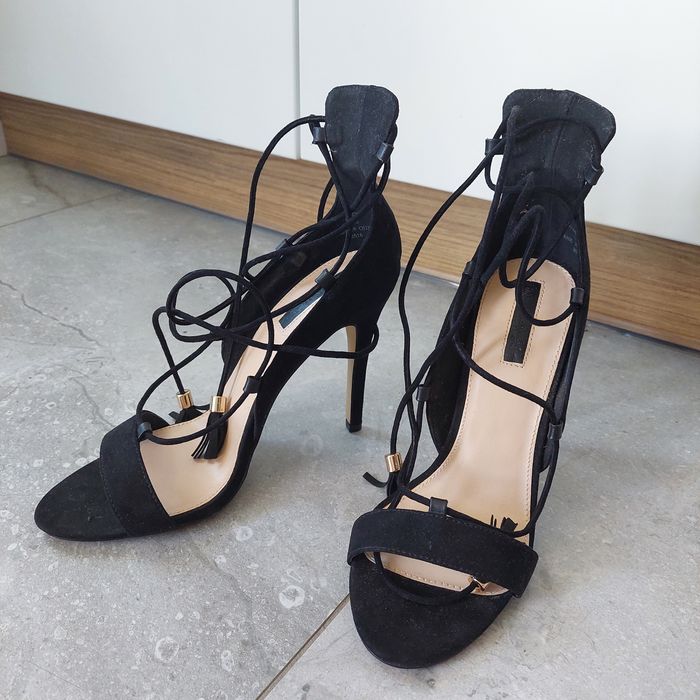 Wyjątkowe sandały miss selfridge