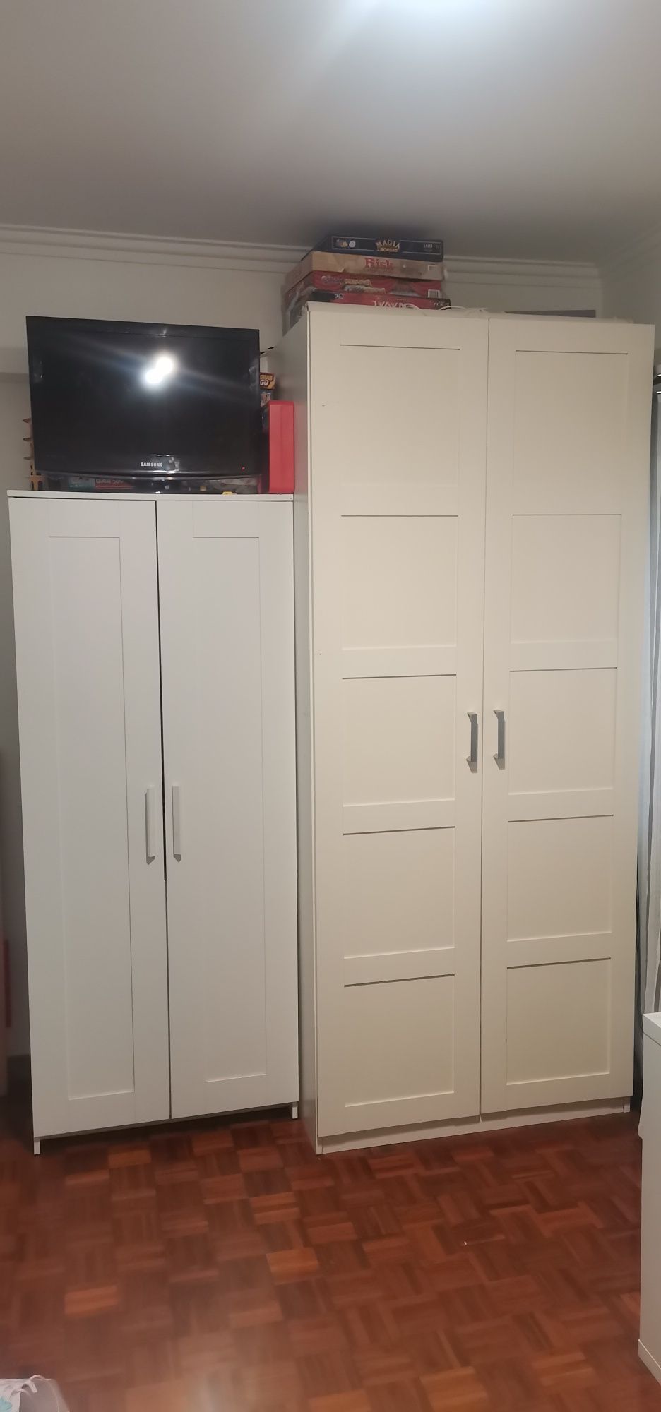 Vendo 2 roupeiros em conjunto ou separado