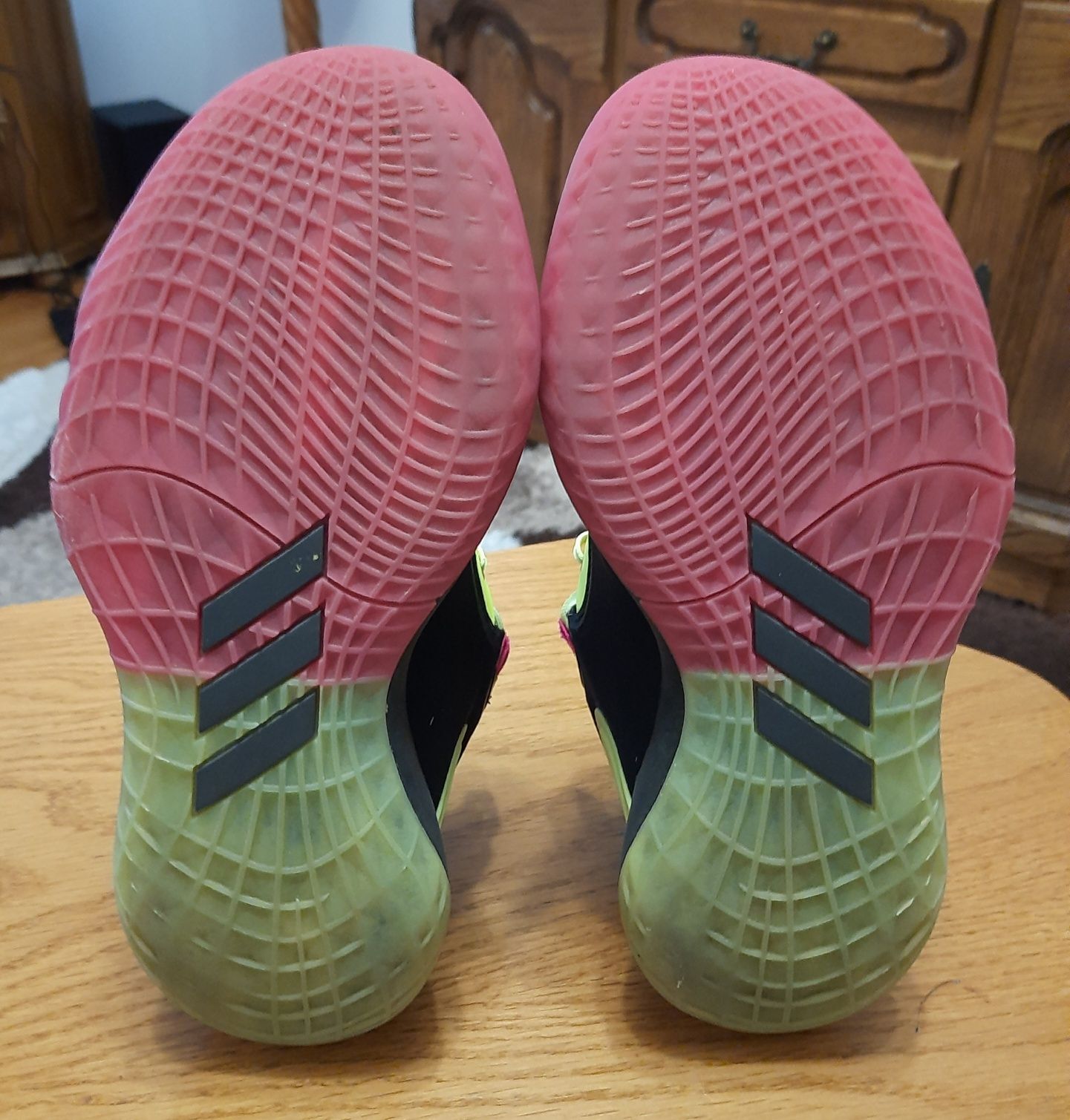 Кросівки adidas Harden Stepback 2 (розмір 36/23см) в хорошому стані