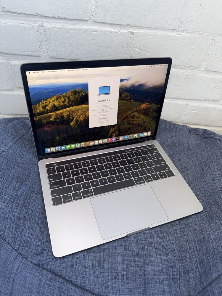 MacBook Pro 2019 13 i5 / 8GB /256 GB/ Touch Bar /92% АКБ