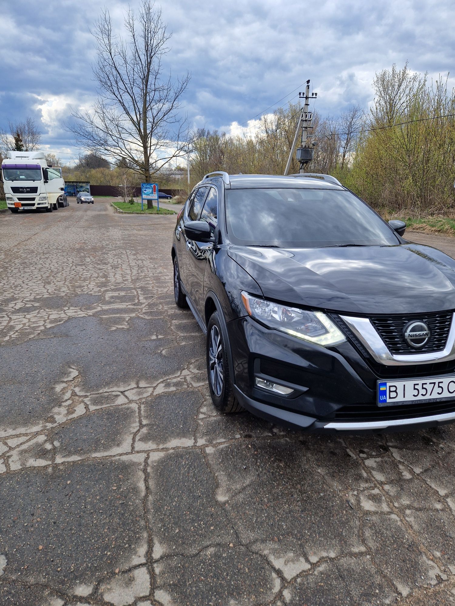 Продам Nissan Rogue