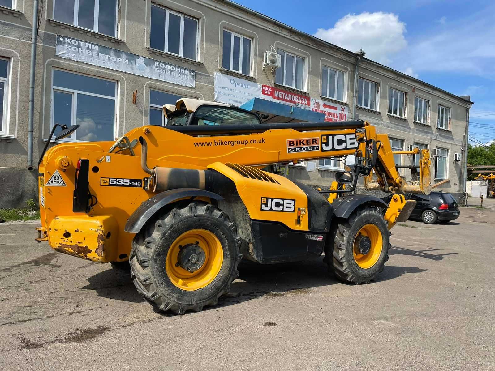 Телескопічний навантажувач JCB 535-140 2015 рік