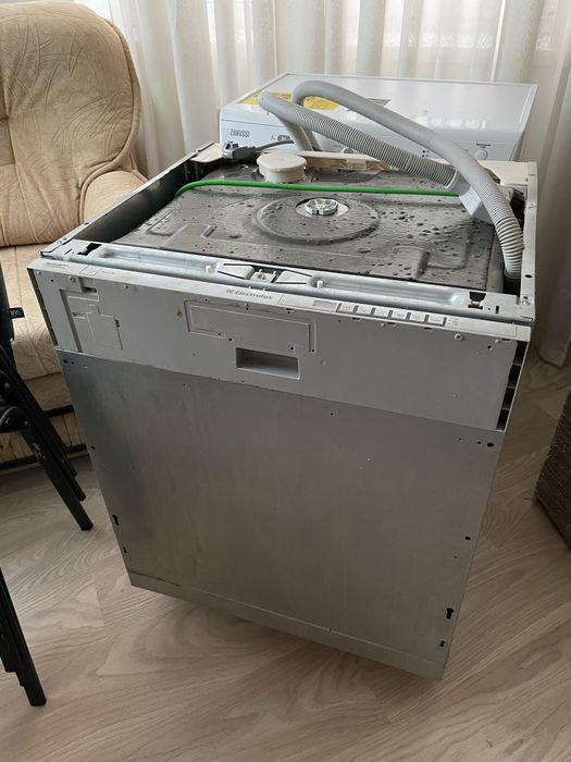 Посудомиюча машина Electrolux RealLife XXL EnergySaver