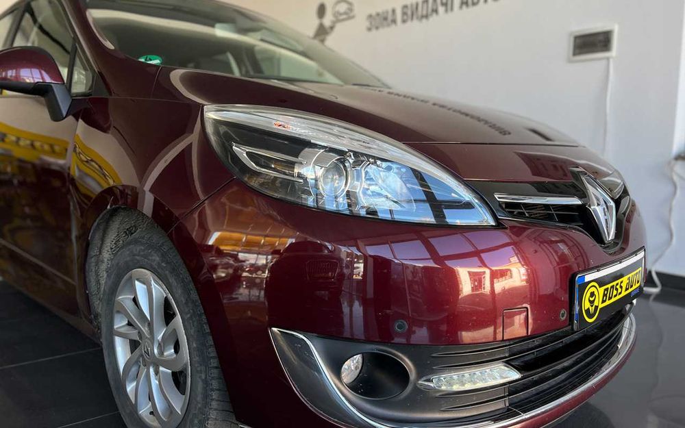 Renault Megane Scenic 2013