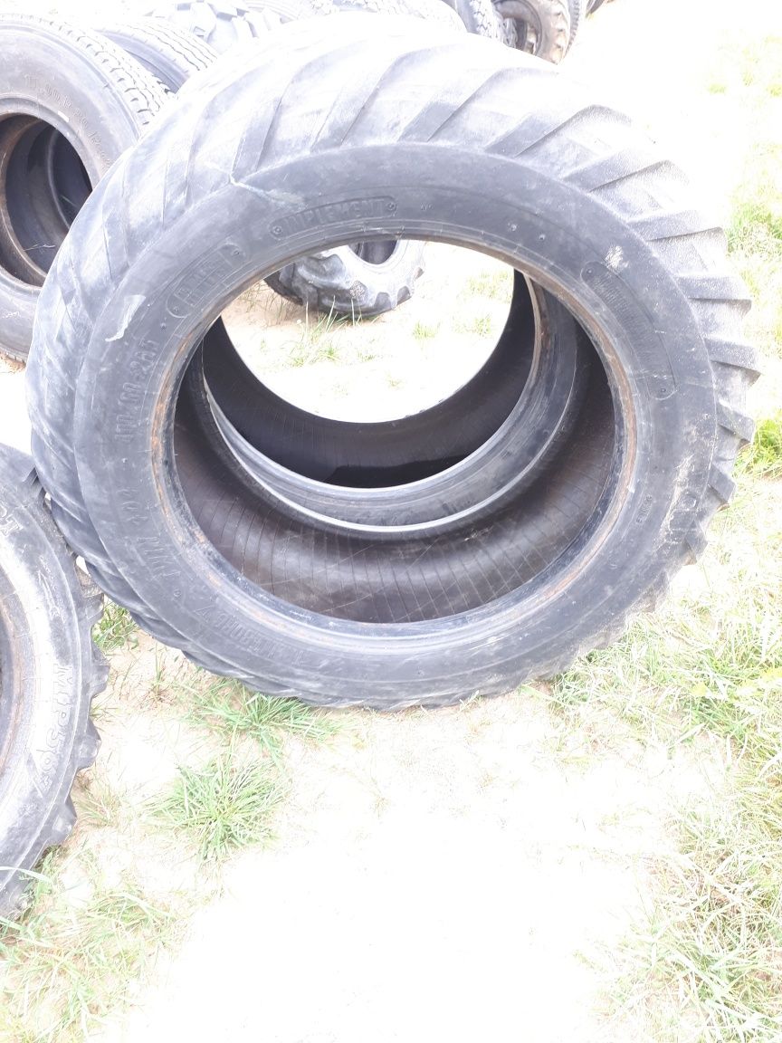 Para opony wzmocnione zachodnie TRELLEBORG 400/60 R - 26.5 zdrowe