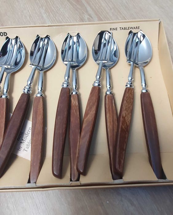 Vintage. Zestaw łyżek i widelców dla 6 osób. Glosswood Anglia