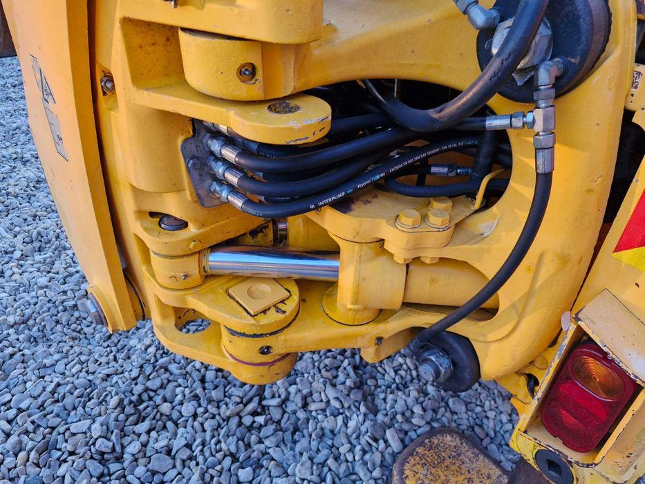 екскаватор навантажувач JCB 3cx