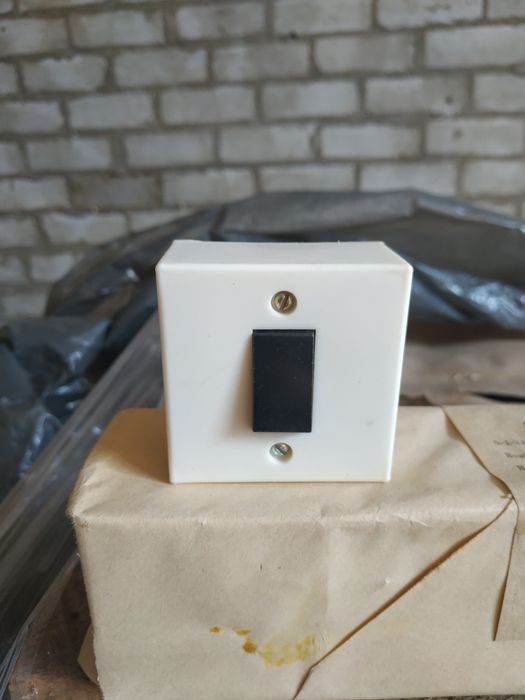 Продам выключатели (новые) Опт. Дешево!