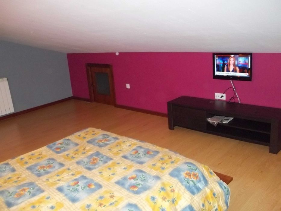 Quarto em Valença disp.  01dect25