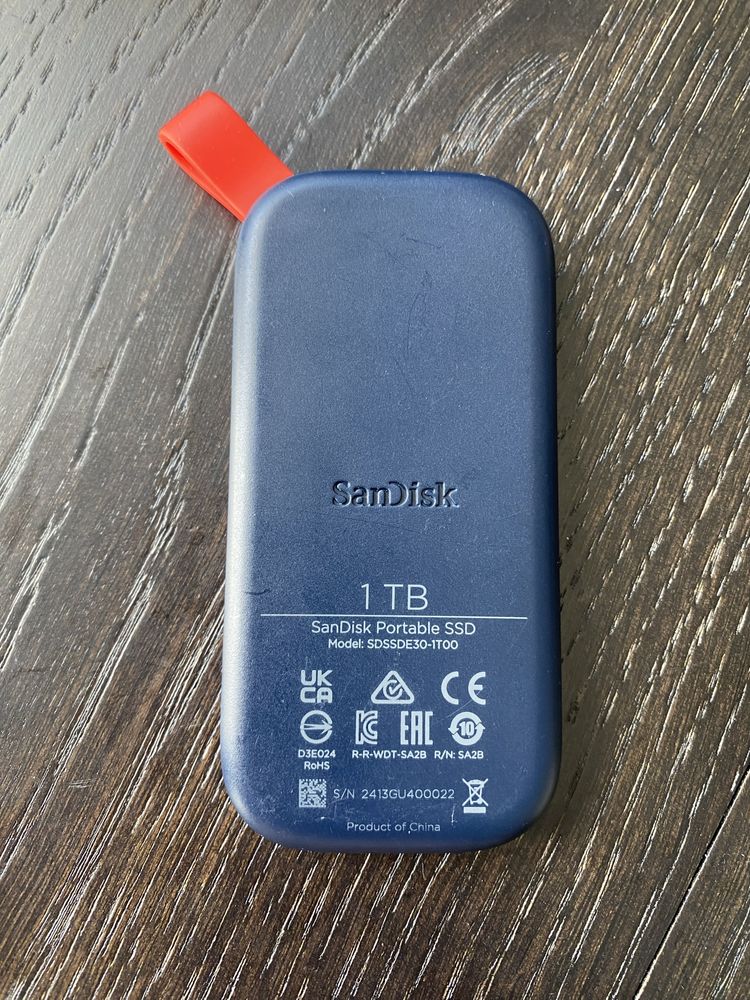 Sandisk SSD 1TB Зовнішній накопичувач