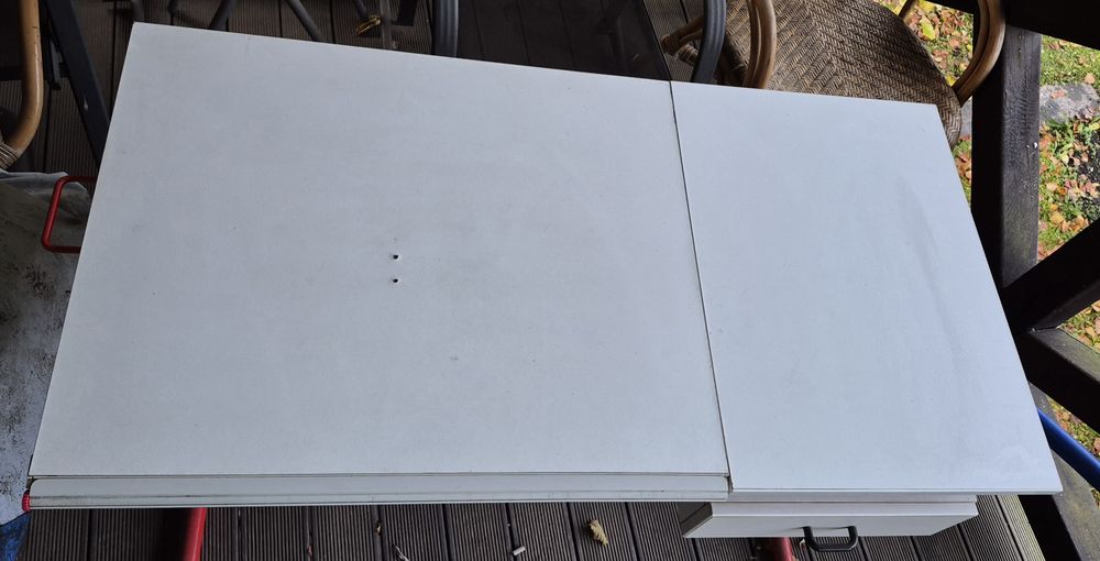 Biurko (stół) z podnoszonym blatem (kreślarskie)