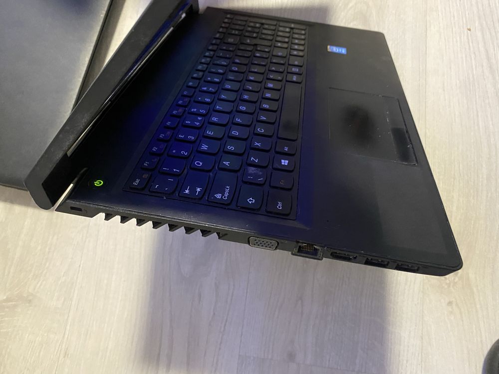 Laptop levono dobry stan