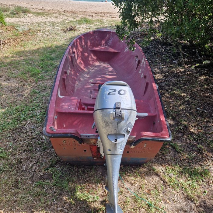 Barco em fibra vidro