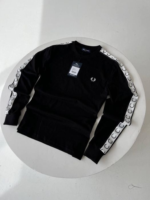 Лонг Fred perry чорний