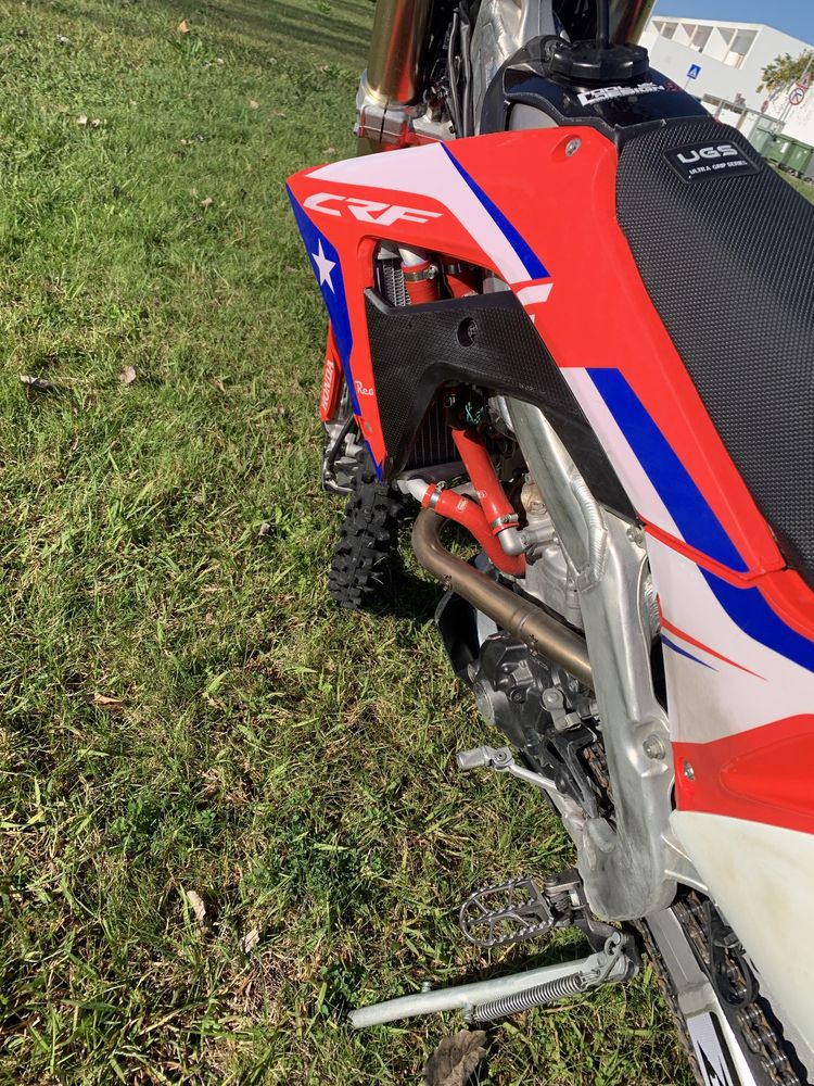 Honda CRF 250 Red Moto