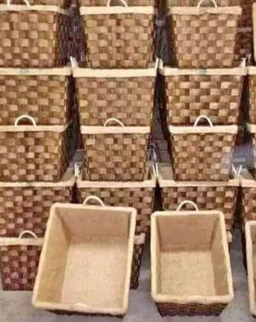 Cestos para lenha 15€ cada , tenho cestas, ceiras em junco