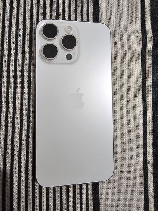 iPhone 15 Pro Max 256gb - Como Novo