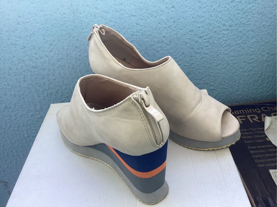 Туфлі жіночі бежеві 39 розмір італійські